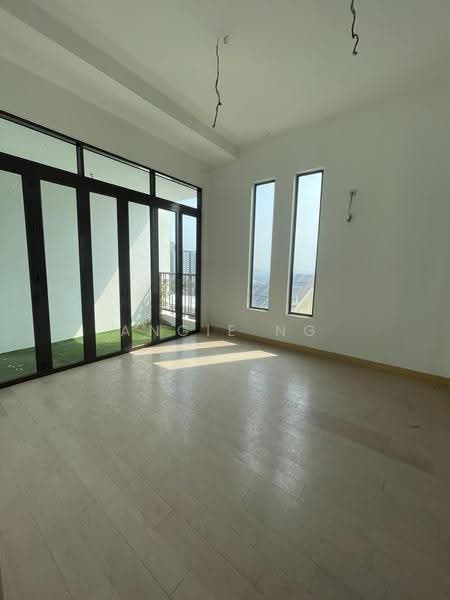Rumah Berkembar untuk Dijual di Kingsley hill (Subang Jaya) - Angie Ng - PropertyGuru.com.my