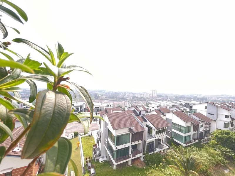 Rumah Berkembar untuk Dijual di Kingsley hill (Subang Jaya) - Angie Ng - PropertyGuru.com.my