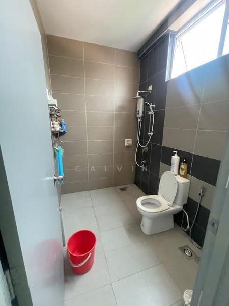 Rumah Kluster untuk Dijual di Austin Heights (Tebrau) - Calvin Wong - Bathroom - PropertyGuru.com.my