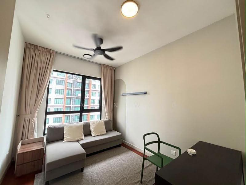 Kondominium untuk Disewa di Residensi Astrea - Vivian Wong - Living Room - PropertyGuru.com.my