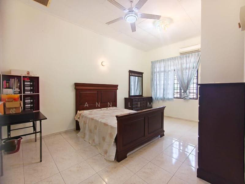Semi-Detached House for Sale in Taman Jati (Batu Berendam) - Ann Lim - PropertyGuru.com.my