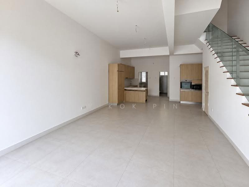 Rumah Teres 3-Tingkat untuk Disewa di Bandar Mahkota Cheras (Cheras) - Low Kok Pin - Living Room - PropertyGuru.com.my