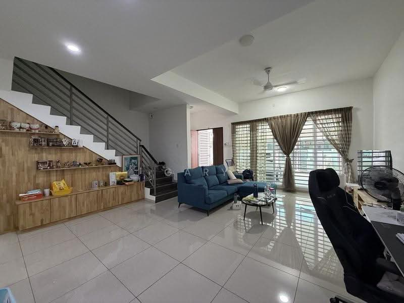 Rumah Teres 2-Tingkat untuk Dijual di Taman Lapangan Hartamas (Ipoh) - Gary Tang - Living Room - PropertyGuru.com.my