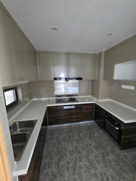 Service Residence for Sale at R&F Princess Cove Phase 1 - Simon Wang - Kitchen - PropertyGuru.com.my