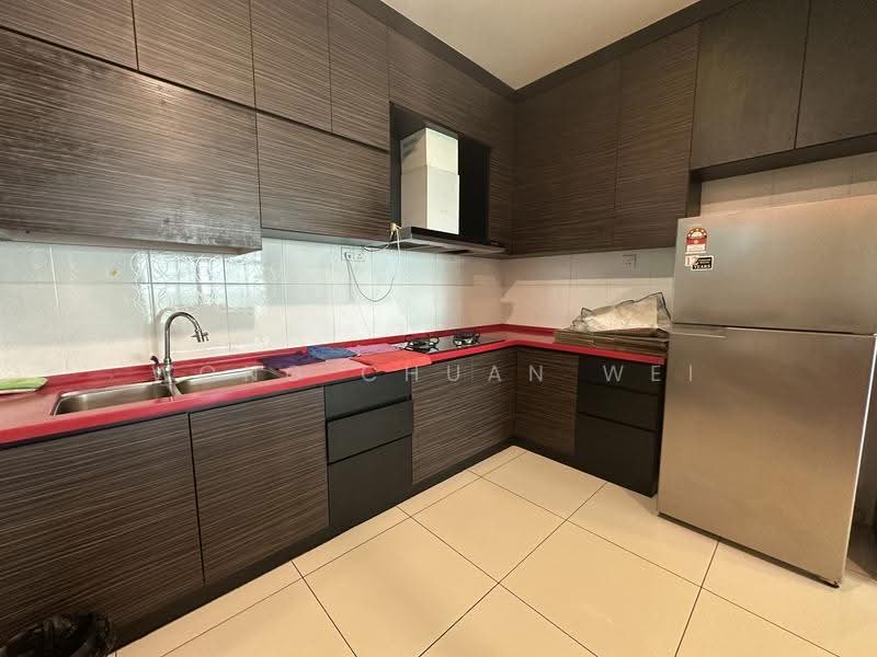 Kediaman Servis untuk Dijual di Sky Loft Premium Suites - Wong Chuan Wei - Kitchen - PropertyGuru.com.my
