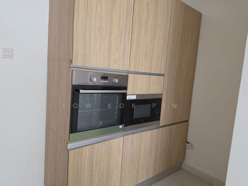 3-storey Terraced House for Sale in Bandar Mahkota Cheras (Cheras) - Low Kok Pin - Kitchen - PropertyGuru.com.my