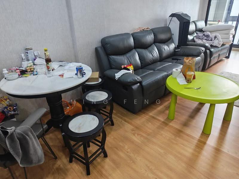 Apartment for Sale at Teratai Mewah Apartment Block 4 & 6 - Ming Feng - Living Room - PropertyGuru.com.my