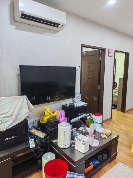 Apartment for Sale at Teratai Mewah Apartment Block 4 & 6 - Ming Feng - Living Room - PropertyGuru.com.my