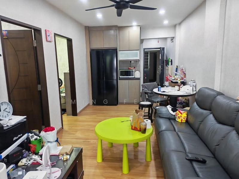 Apartment for Sale at Teratai Mewah Apartment Block 4 & 6 - Ming Feng - Living Room - PropertyGuru.com.my