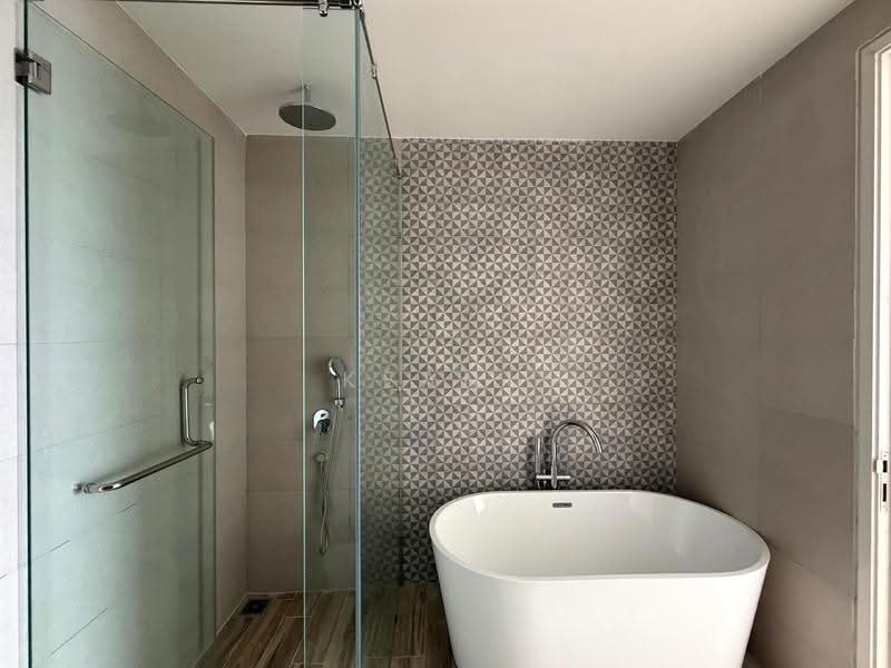 Service Residence for Sale at Hampton Height Damansara - Keanu Tan - Bathroom - PropertyGuru.com.my