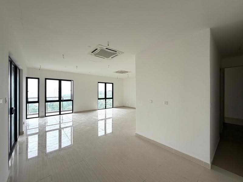 Service Residence for Sale at Hampton Height Damansara - Keanu Tan - Living Room - PropertyGuru.com.my