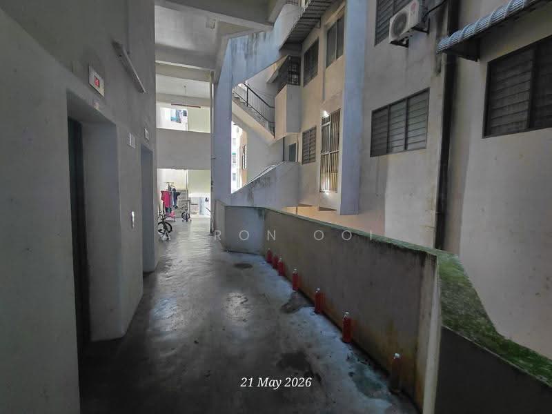 Rumah Flat untuk Dijual di Jambul - Aaron Ooi - Corridor - PropertyGuru.com.my