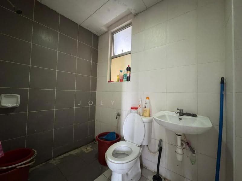 Apartment for Sale at Bayu Puteri 3 - Joey Tay - Bathroom - PropertyGuru.com.my