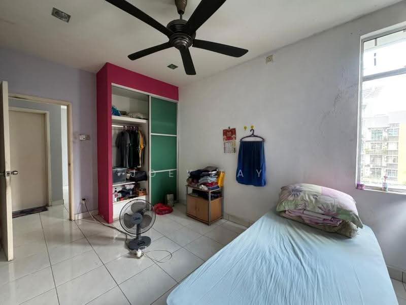 Apartment for Sale at Bayu Puteri 3 - Joey Tay - Bedroom - PropertyGuru.com.my