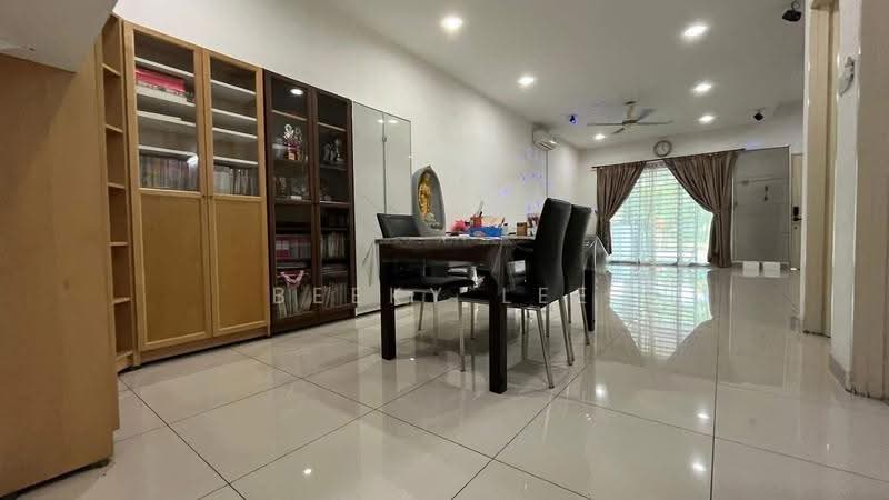 2-storey Terraced House for Sale in Taman Simpang Bersatu (Simpang) - Beeky Lee - Dining Room - PropertyGuru.com.my
