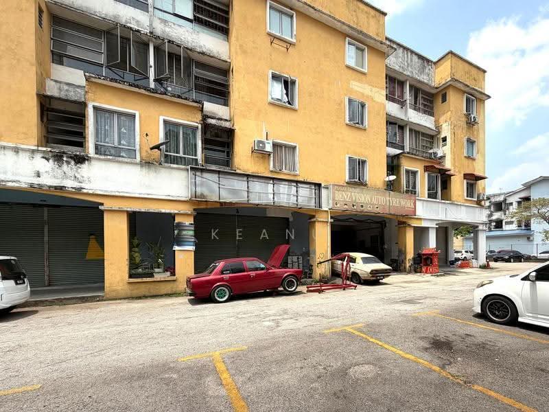 Shop for Sale in Taman Kelana Idaman (Ara Damansara) - Keanu Tan - Exterior - PropertyGuru.com.my