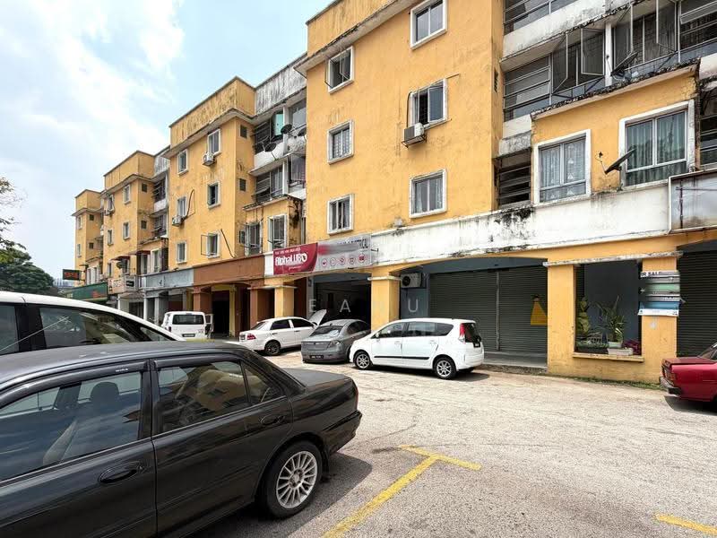 Shop for Sale in Taman Kelana Idaman (Ara Damansara) - Keanu Tan - Exterior - PropertyGuru.com.my