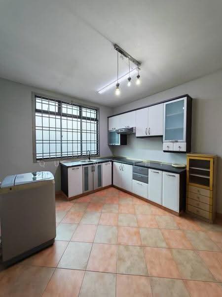 Rumah Teres 2-Tingkat untuk Dijual di Taman Desa Tebrau (Tebrau) - Queena Thye - Kitchen - PropertyGuru.com.my