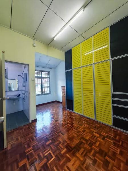 Rumah Teres 2-Tingkat untuk Dijual di Taman Desa Tebrau (Tebrau) - Queena Thye - Bedroom - PropertyGuru.com.my