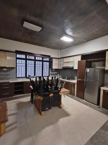 Rumah Teres 2-Tingkat untuk Dijual di Taman Desa Tebrau (Tebrau) - Queena Thye - Kitchen - PropertyGuru.com.my