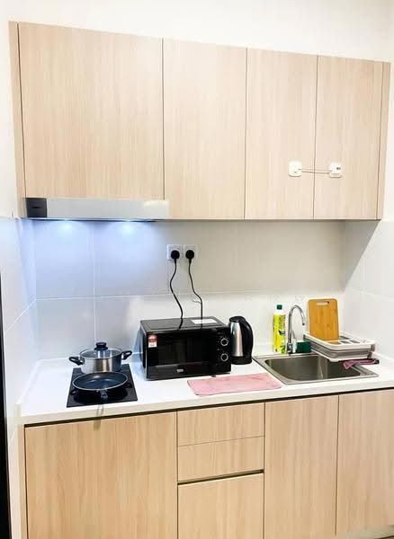Service Residence for Sale at Veranda Residence - Simon Wang - Kitchen - PropertyGuru.com.my