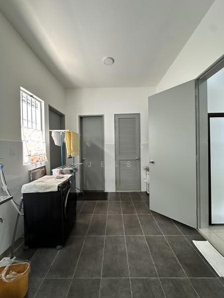 Rumah Berkembar untuk Dijual di Setia Utama (Setia Alam) - Jess Tee - Interior - PropertyGuru.com.my