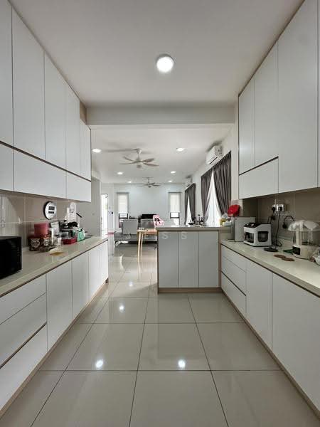 Rumah Berkembar untuk Dijual di Setia Utama (Setia Alam) - Jess Tee - Kitchen - PropertyGuru.com.my