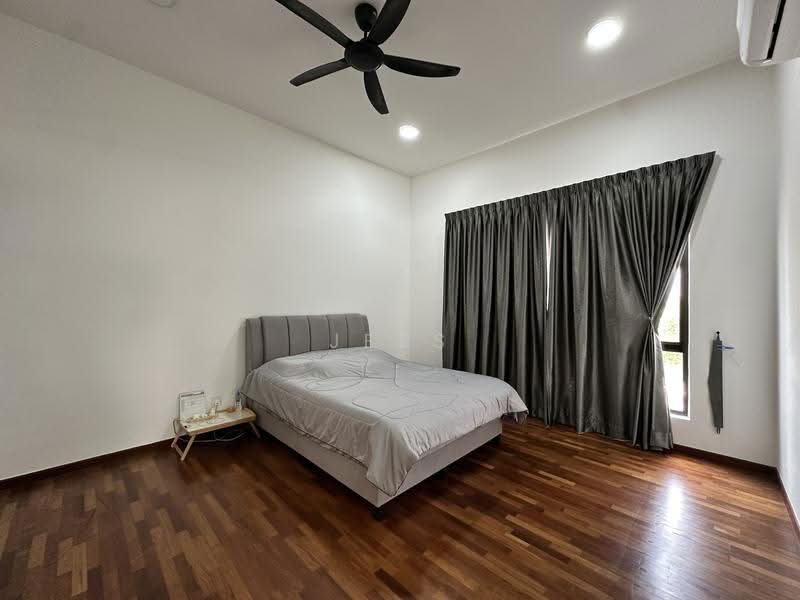 Rumah Berkembar untuk Dijual di Setia Utama (Setia Alam) - Jess Tee - Bedroom - PropertyGuru.com.my