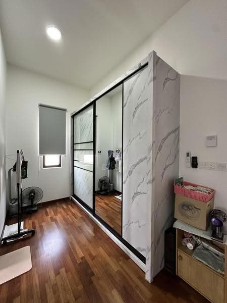 Rumah Berkembar untuk Dijual di Setia Utama (Setia Alam) - Jess Tee - Interior - PropertyGuru.com.my