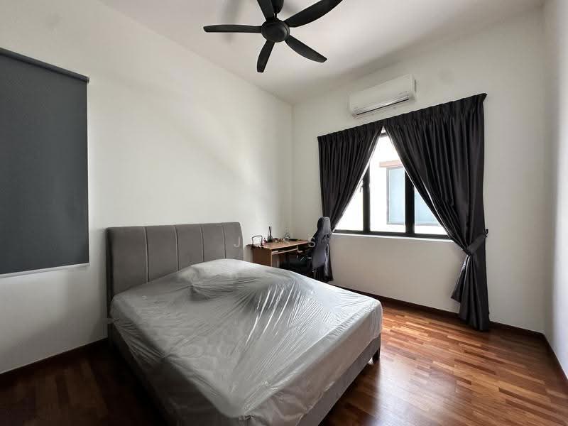 Rumah Berkembar untuk Dijual di Setia Utama (Setia Alam) - Jess Tee - Bedroom - PropertyGuru.com.my
