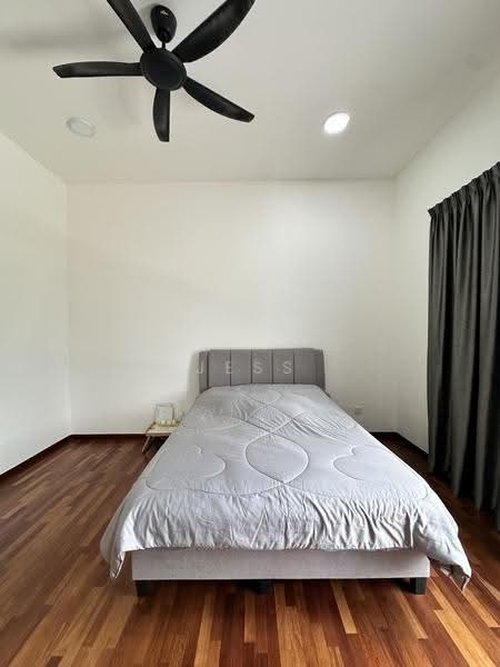 Rumah Berkembar untuk Dijual di Setia Utama (Setia Alam) - Jess Tee - Bedroom - PropertyGuru.com.my