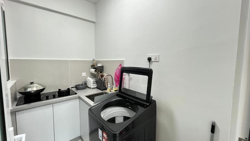 Kondominium untuk Disewa di Ideal Residency - Elaine Lee - Kitchen - PropertyGuru.com.my