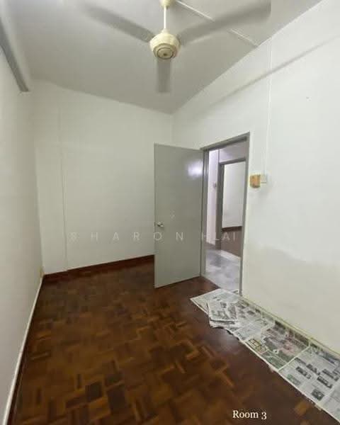 Apartment for Sale at Subang Perdana Goodyear Court 10 - Sharon Lim - bedroom - PropertyGuru.com.my