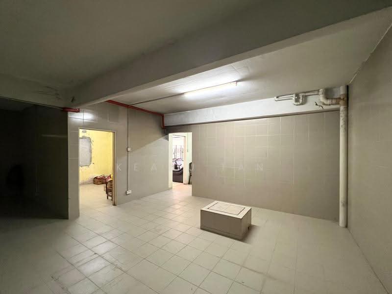 Commercial Semi-D for Rent in Kuchai Lama (Kuala Lumpur) - Keanu Tan - Interior - PropertyGuru.com.my