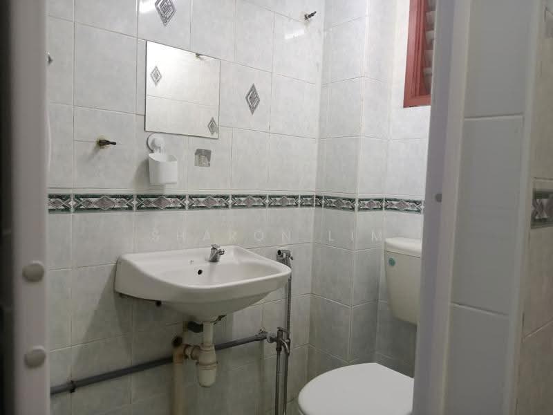 Apartment for Sale at Subang Perdana Goodyear Court 10 - Sharon Lim - Bathroom - PropertyGuru.com.my