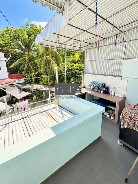 2-storey Terraced House for Sale in Gurney Drive (Penang) - Pei Hong - Balcony - PropertyGuru.com.my