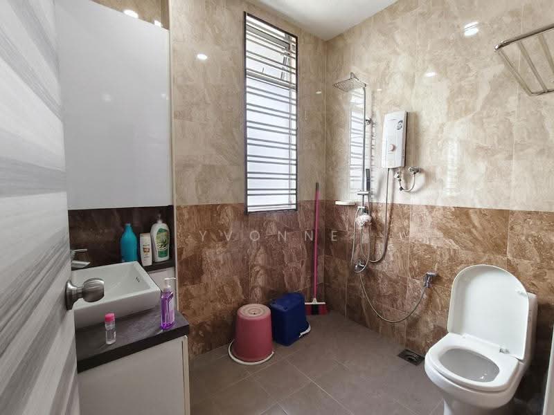 2-storey Terraced House for Sale in Taman Sierra Perdana (Masai) - Yvonne Lim - Bathroom - PropertyGuru.com.my