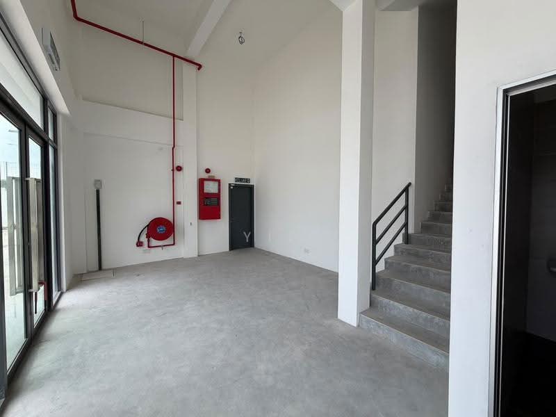 Semi-D Factory for Rent in Taman Desa Cemerlang (Ulu Tiram) - Yip . - Interior - PropertyGuru.com.my