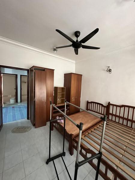 Rumah Teres 2-Tingkat untuk Disewa di Taman Setia Indah (Tebrau) - Alex Sieh - Bedroom - PropertyGuru.com.my