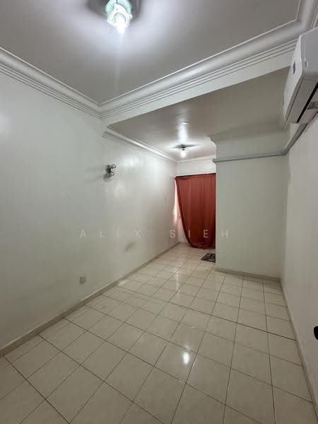 Rumah Teres 2-Tingkat untuk Disewa di Taman Setia Indah (Tebrau) - Alex Sieh - Interior - PropertyGuru.com.my