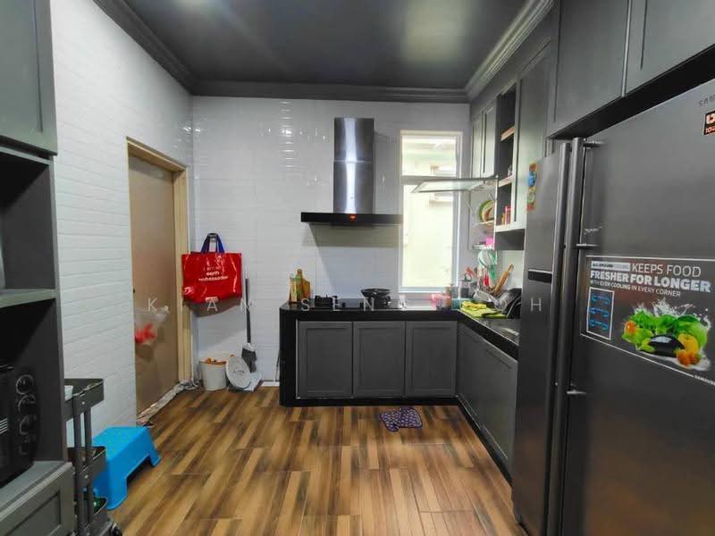 2-storey Terraced House for Sale in Bandar Putra Kulai (Kulai) - Kian Seng Goh - Kitchen - PropertyGuru.com.my