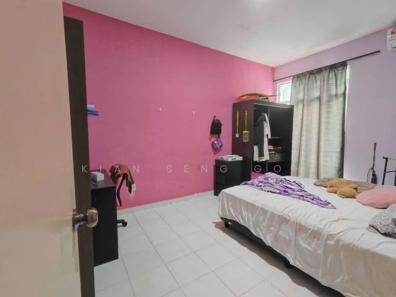 2-storey Terraced House for Sale in Bandar Putra Kulai (Kulai) - Kian Seng Goh - Bedroom - PropertyGuru.com.my