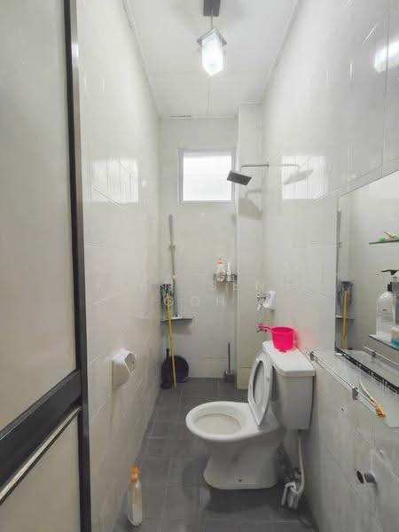 2-storey Terraced House for Sale in Bandar Putra Kulai (Kulai) - Kian Seng Goh - Bathroom - PropertyGuru.com.my