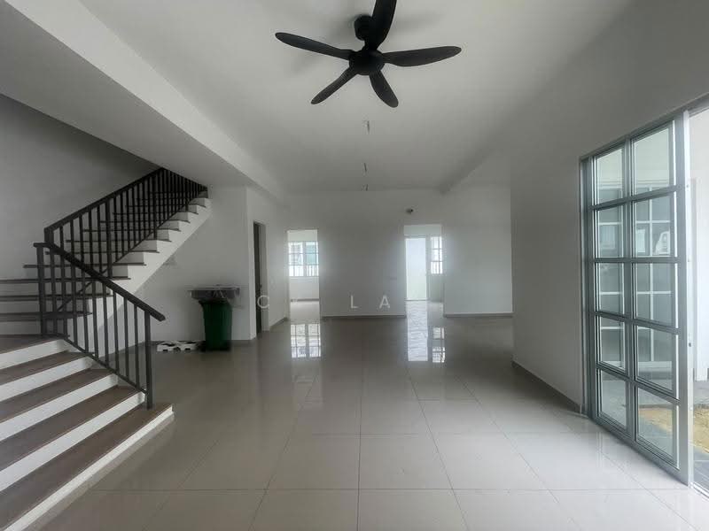 Rumah Teres 2-Tingkat untuk Dijual di Eco Majestic (Semenyih) - CK Law - Living Room - PropertyGuru.com.my