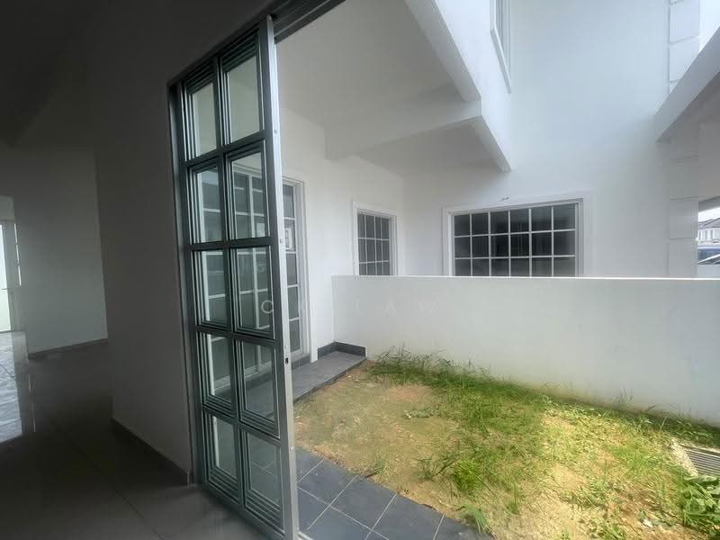 Rumah Teres 2-Tingkat untuk Dijual di Eco Majestic (Semenyih) - CK Law - Exterior - PropertyGuru.com.my
