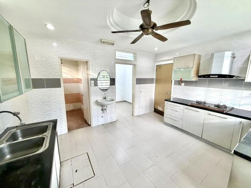 Semi-Detached House for Rent in Ayer Itam (Penang) - Gan Chun Kai - Kitchen - PropertyGuru.com.my