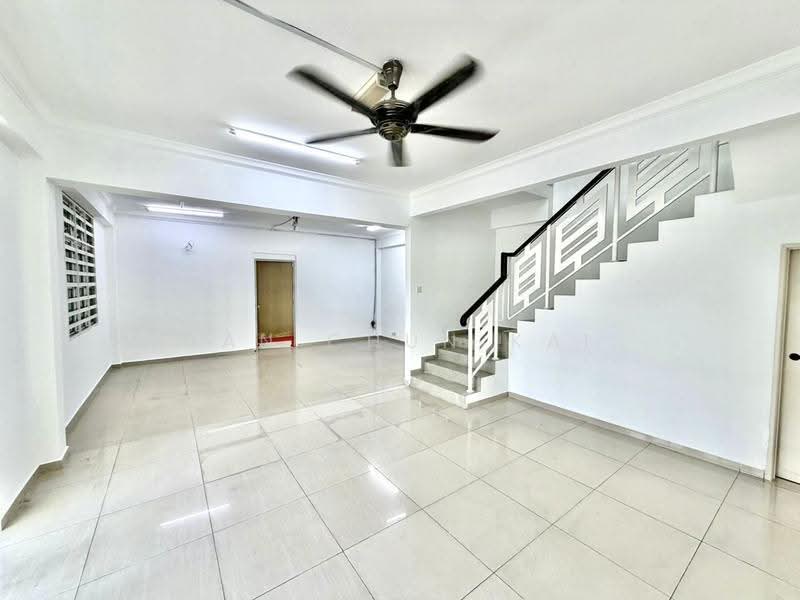 Semi-Detached House for Rent in Ayer Itam (Penang) - Gan Chun Kai - Living Room - PropertyGuru.com.my