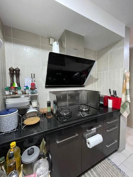 Condominium for Sale at 2 Hampshire - Amirul Shafiq - Kitchen - PropertyGuru.com.my