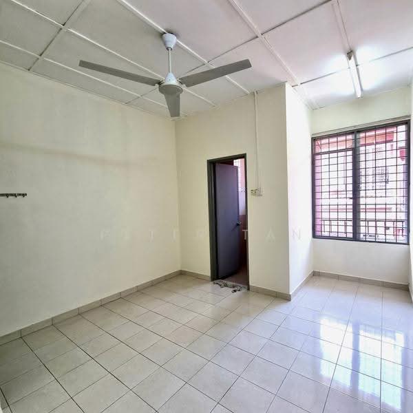 2-storey Terraced House for Sale in Sungai Long (Bandar Sungai Long) - Peter Tan - Interior - PropertyGuru.com.my