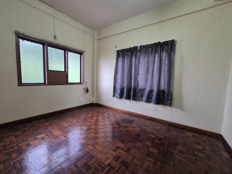 Flat for Sale at Rumah Pangsa Bukit Senjuang - Ann Lim - Interior - PropertyGuru.com.my
